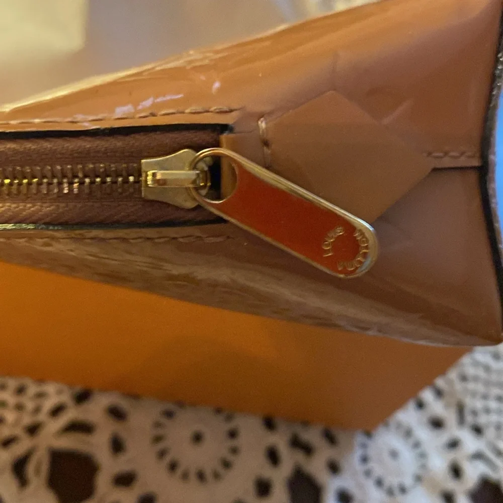 Louis Vuitton VERNIER Pochette COA & Box No Callouts Compare at $700+